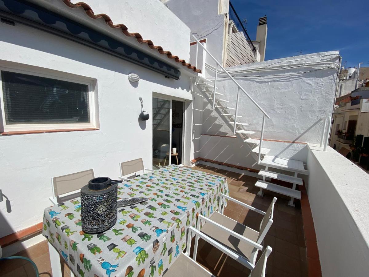 Amazing 2 Bedroom Apartment With Big Sun Terrace Sitges Centre Beach Luaran gambar